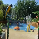 Zecamping 5 Etoiles Parc Aquatique Pet Friendly Mézos
