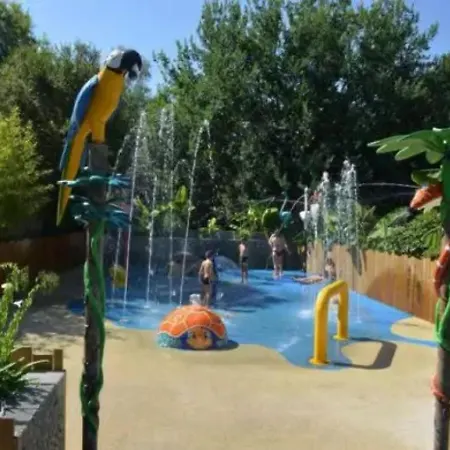 Zecamping 5 Etoiles Parc Aquatique Pet Friendly Mézos